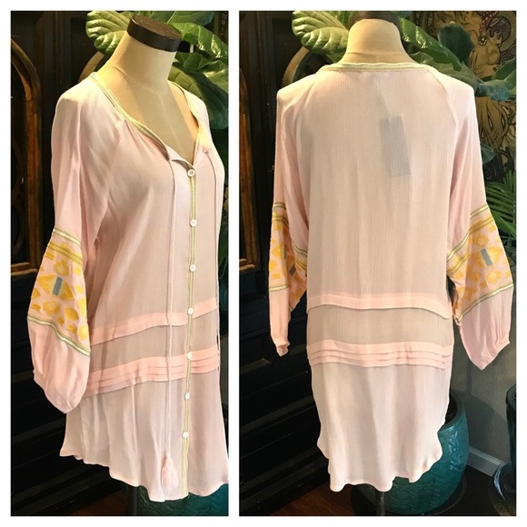 Lilou soft pink boho tribal embroidered button top - Picture 5 of 8